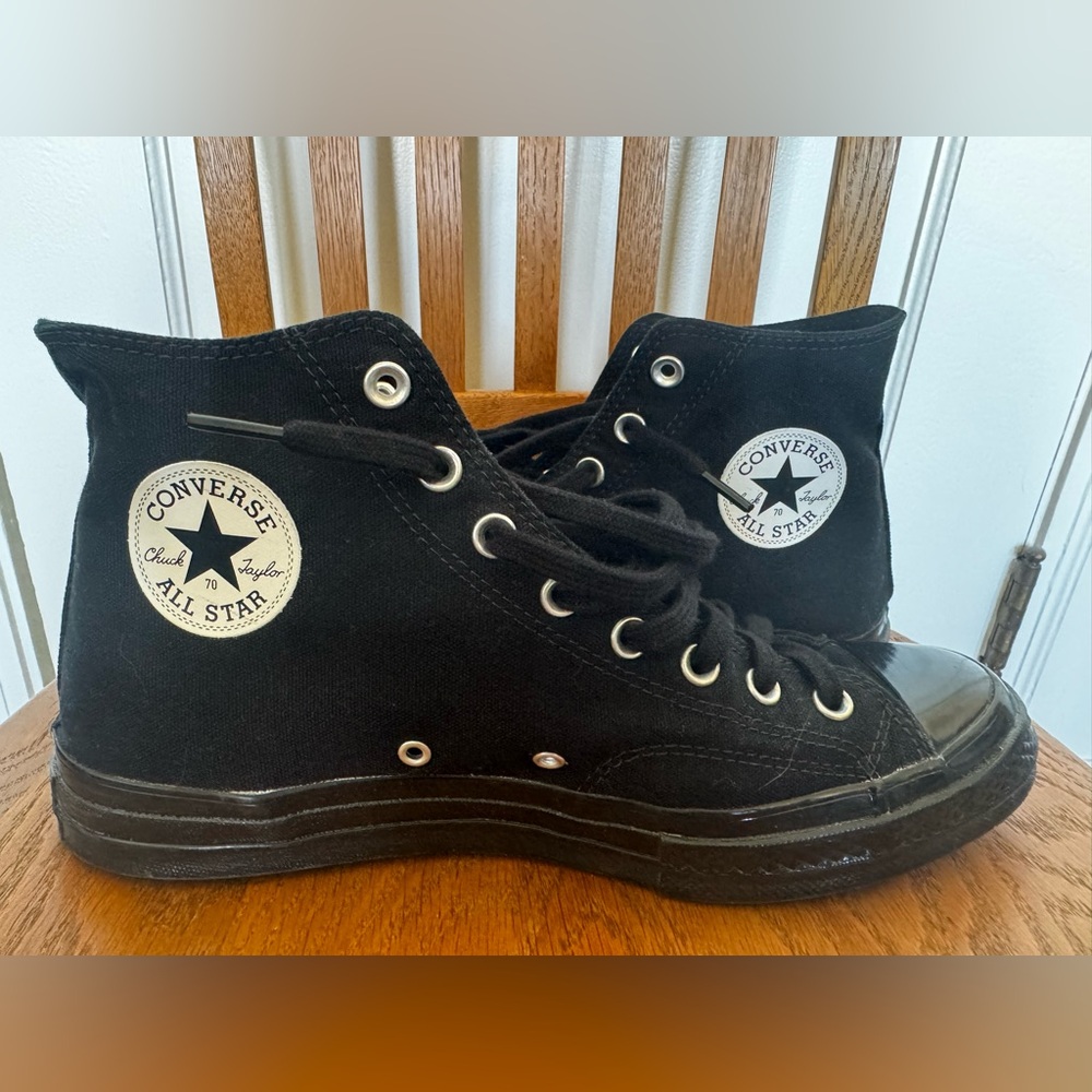 Authentic Converse mens size 10.5